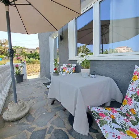 Garden Rooms Pirgos Psilonerou Exterior photo