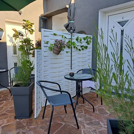 Garden Rooms Pirgos Psilonerou Exterior photo